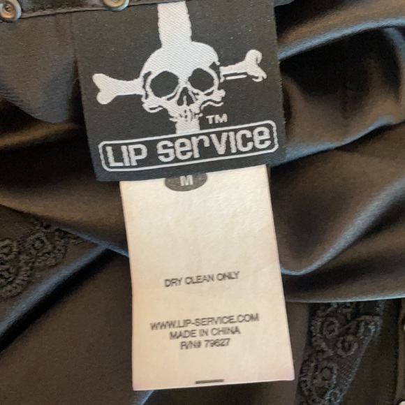 Sexy Vintage Lip Service Satin Skirt - Picture 7 of 7